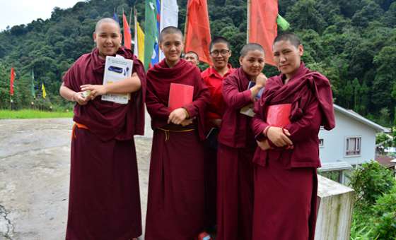 Pelling Female Monks
